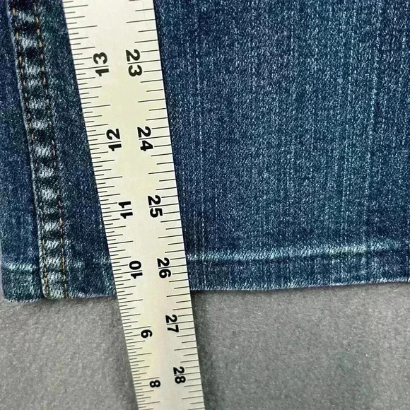 American Rag Cie Boot Cut Jeans Womens 11s Blue Denim Faded Short cute (0370) - Picture 6 of 11